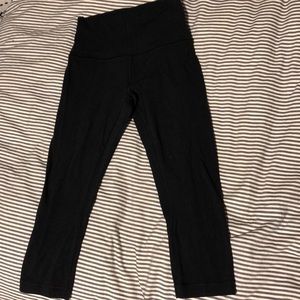 Black Cropped Lululemon leggings